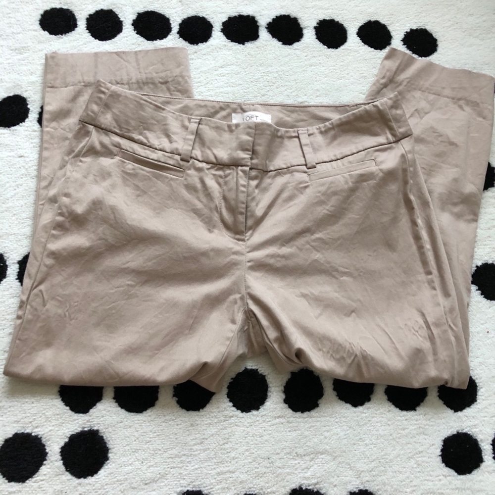 Khaki cropped pants